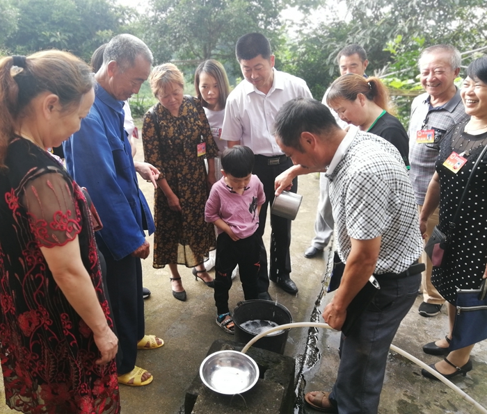 adb42f5420d44f39b0ff9d6dbaafd387.jpg